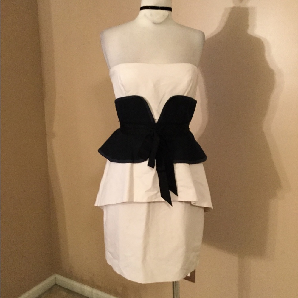 Bcbgmaxazria beige strapless corset style dress 8